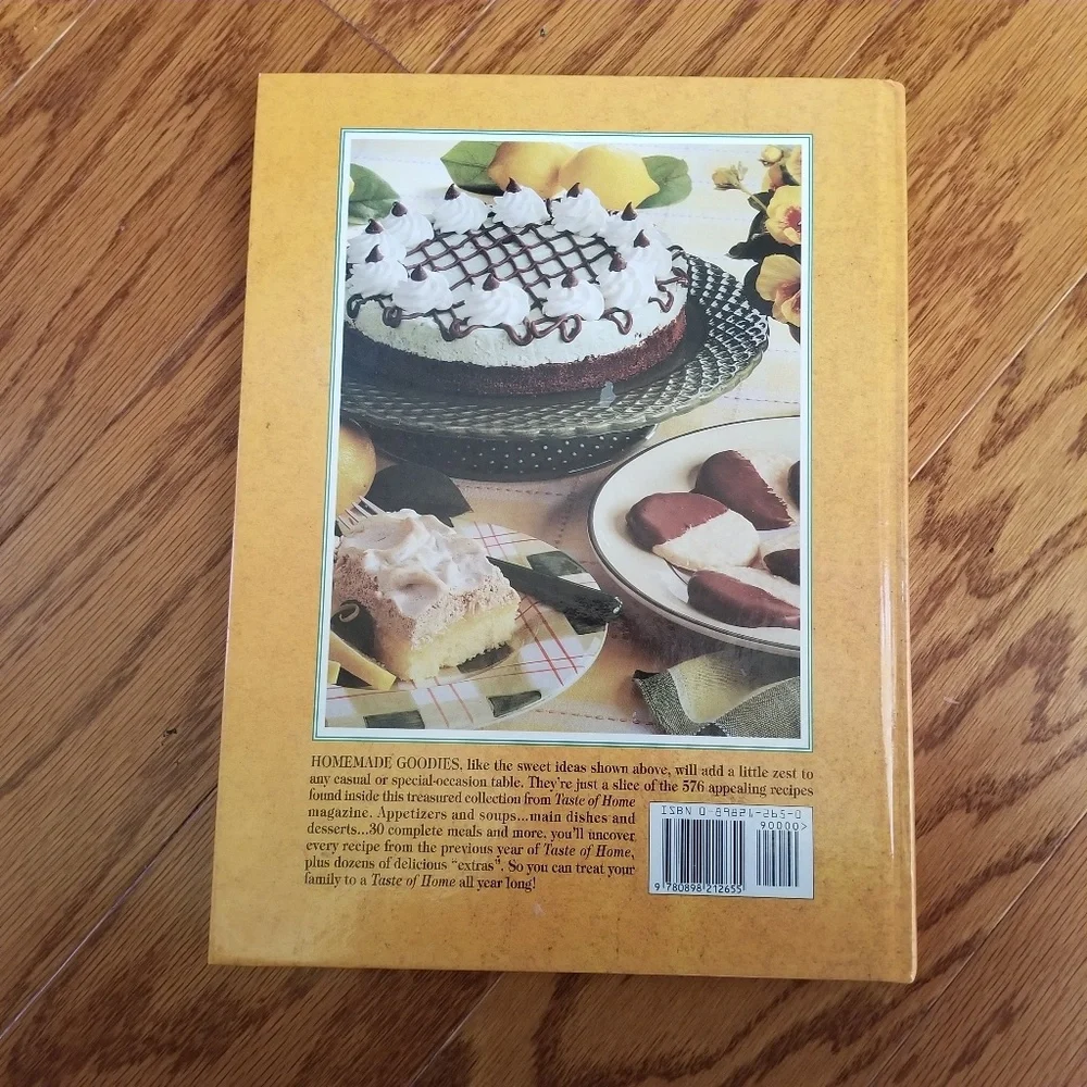 Taste of Home 2000 annual recipe cookbook